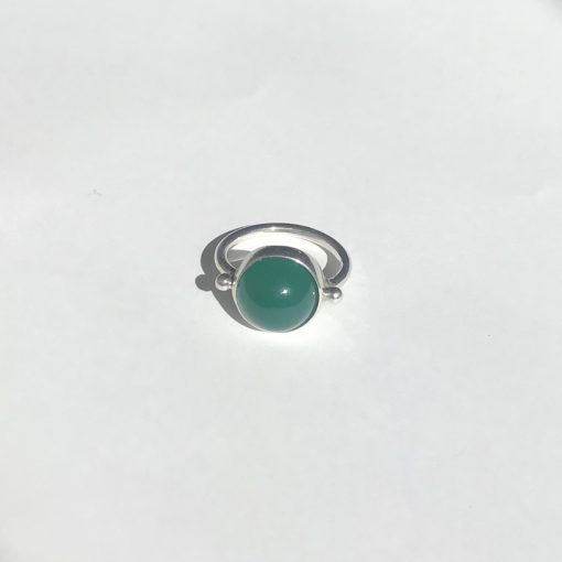 Anillo de plata 925 con Crisoprasa. Joyería artesanal