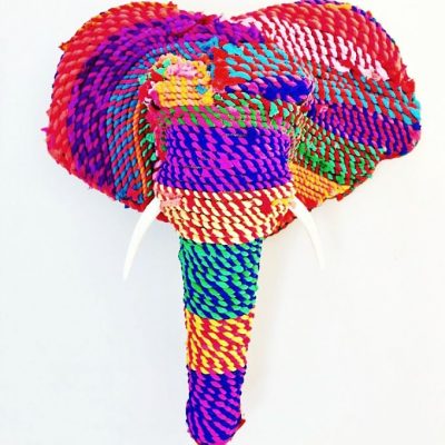 Elefante de colores Elefante de colores elaborado artesanalmente a mano
